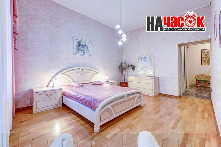 2-комнатная квартира с джакузи на Дворцовой площади