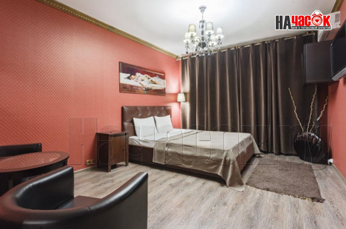 104 Красный Lux