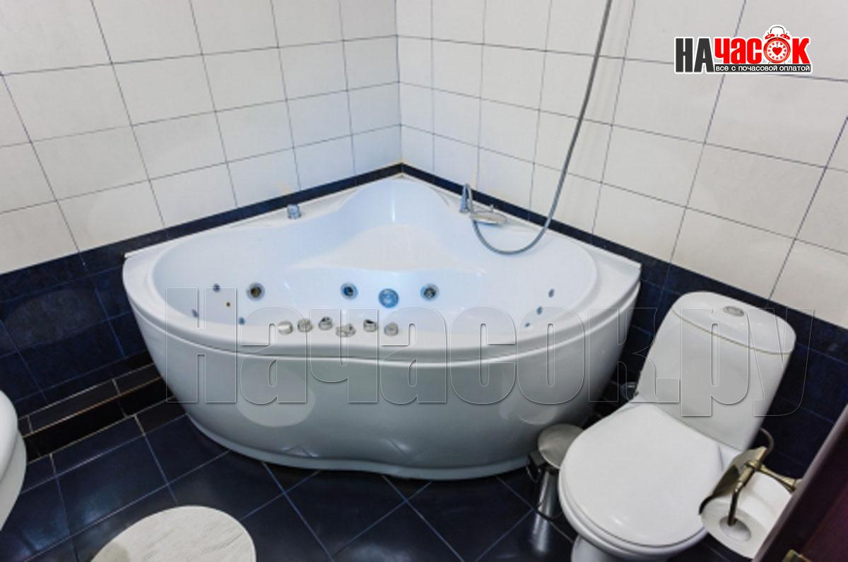 105 Синий Lux с джакузи