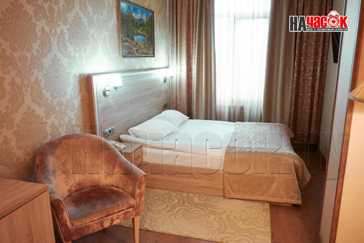 Стандартный с двуспальной кроватью