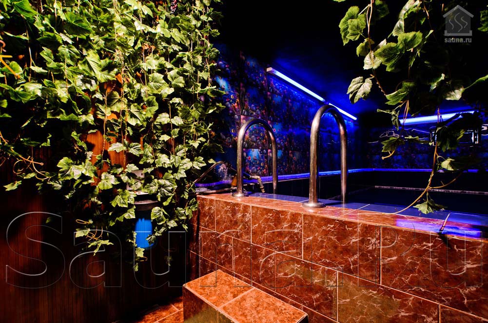 Основной зал