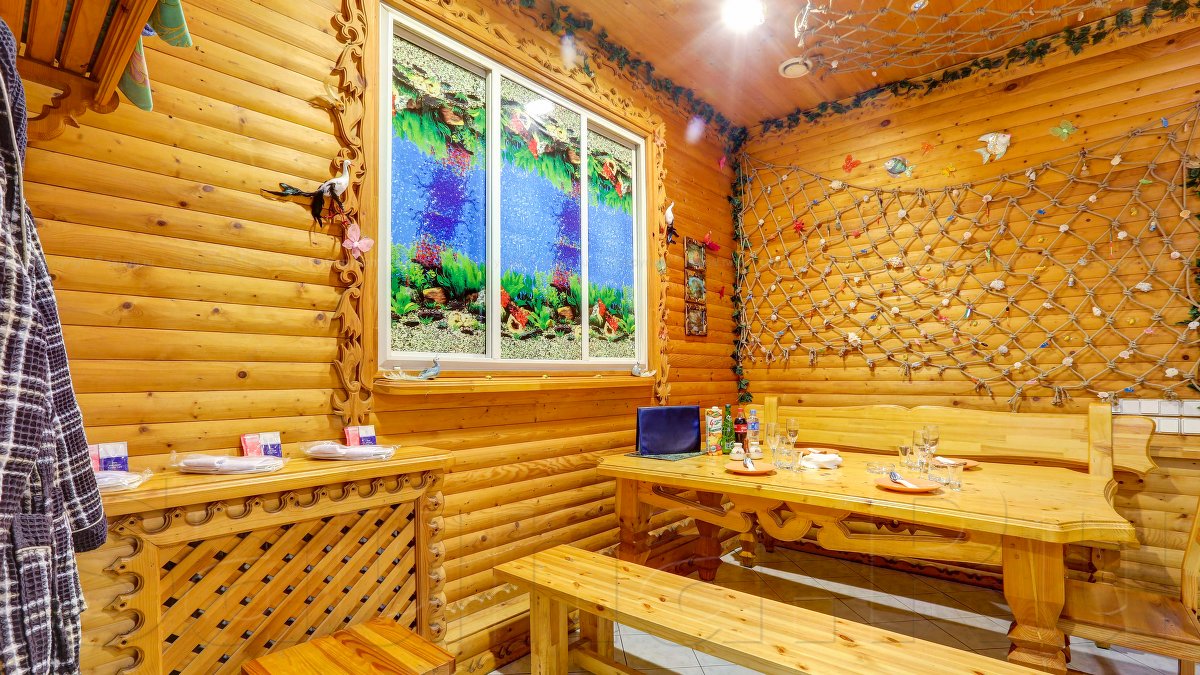 Основной зал